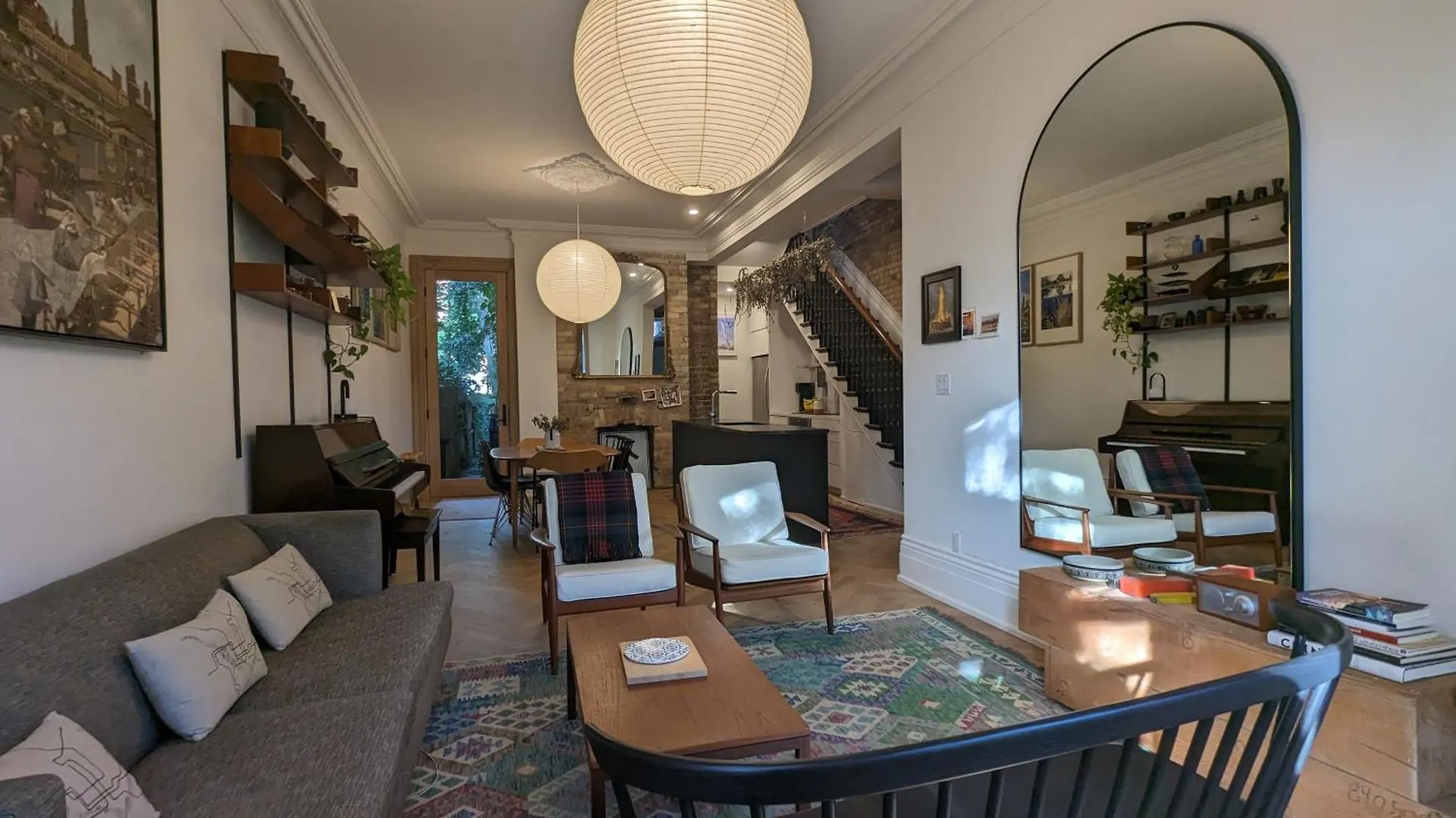 Stunning Victorian In Downtown Villa Toronto