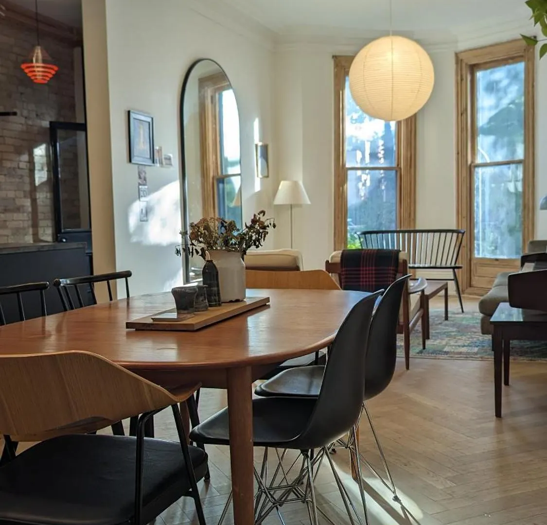 Stunning Victorian In Downtown Villa Toronto 0*,  Canada
